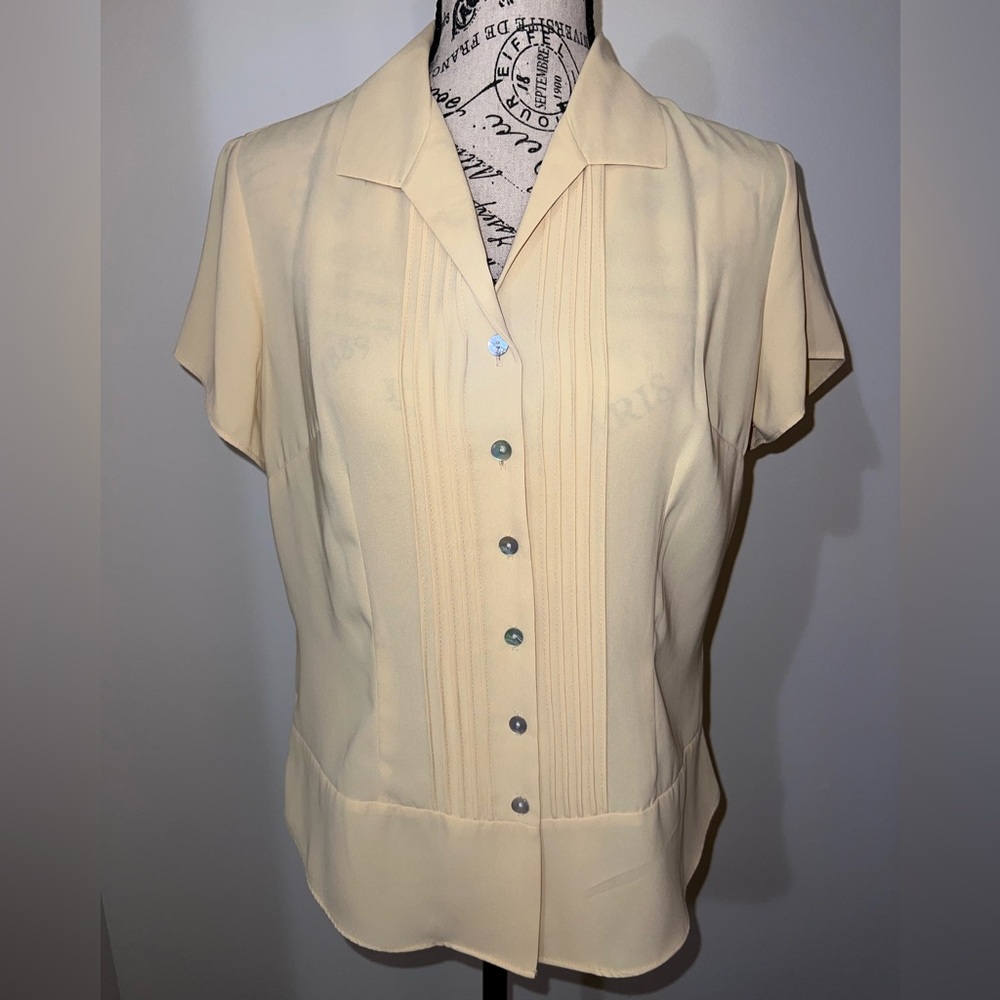 Laura Scott Vintage Pin-tuck Button Up Blouse/Pastel Canary Modern Prep/Large